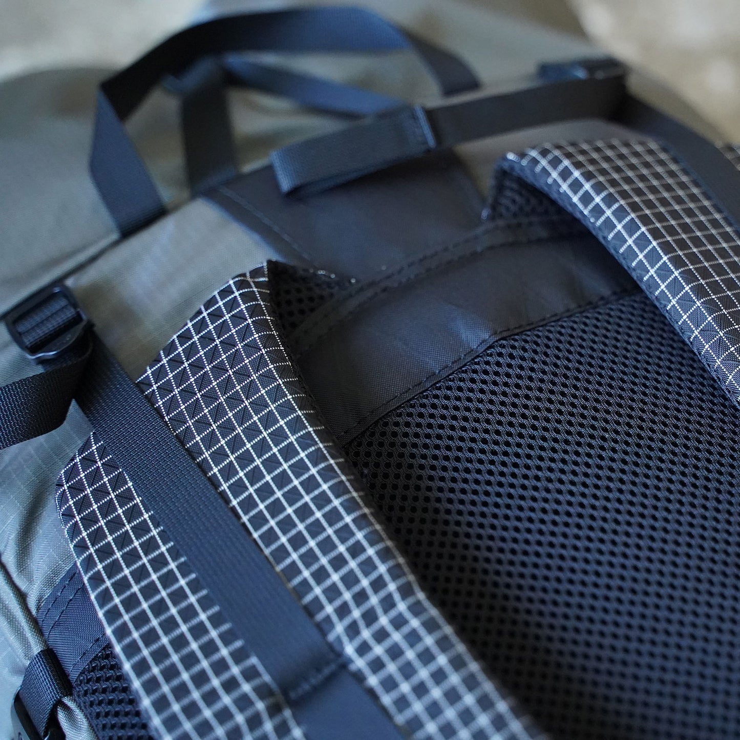RawLow Mountain Works(ロウロウマウンテンワークス) Rascal Gray