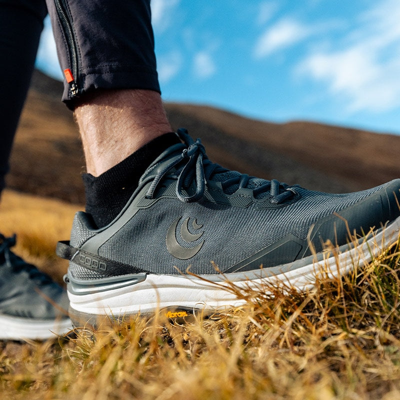 TOPO Athletic(トポアスレティック) Men's Traverse