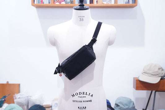 Lite AF "Dyneema Feather Weight Fannypack" | ハイキングのお供に使いやすいファニーパック