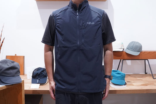 Rab "Borealis Vest" | 秋の行動に適した薄手のソフトシェル素材のベスト