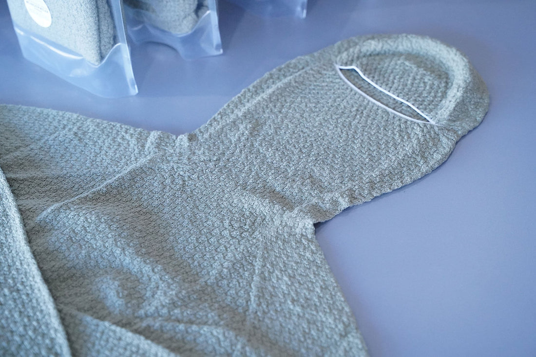 BRING "WUNDERWEAR シームレスフーディー" | 冬の山や日常に快適なベースレイヤー