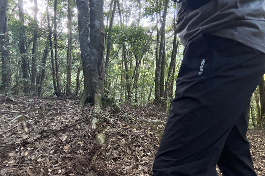 RIDGE MOUNTAIN GEAR "Unwind Pants" | 優れたストレッチ性で山での行動に快適なパンツ