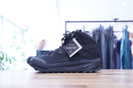 ALTRA "Olympus 7 Mid GTX" | 防水MIDカットのOlympus 7