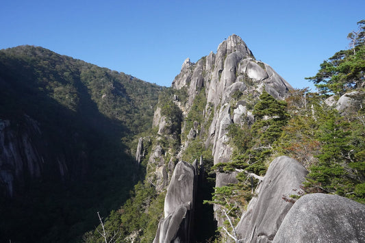 大崩山(祖母傾大崩山系)を歩く | 宮崎県の名峰をお客さまとブラリ