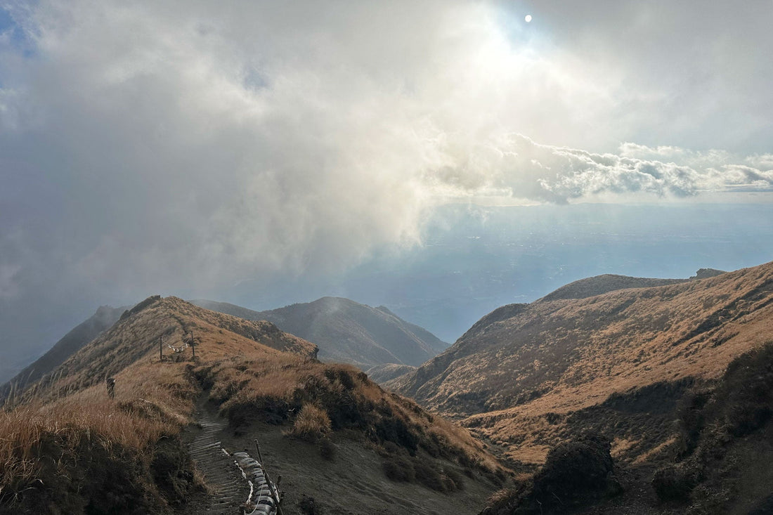 高千穂峰(霧島山系)を歩く | 2026年最初の山は夢ヶ丘コースから高千穂峰へ