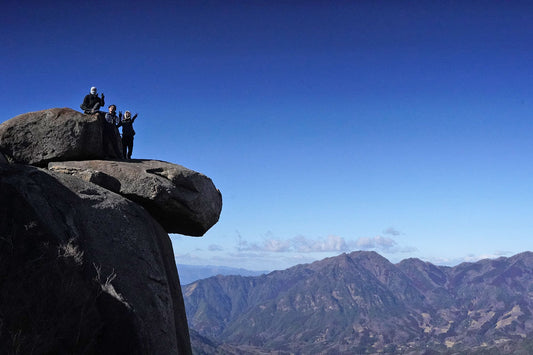 鉾岳(宮崎県延岡市)を歩く | 美しい森と一枚岩の迫力を堪能する山歩き