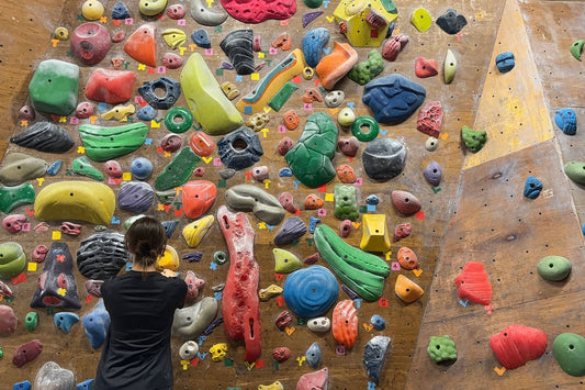 CLIMBING GYMへ