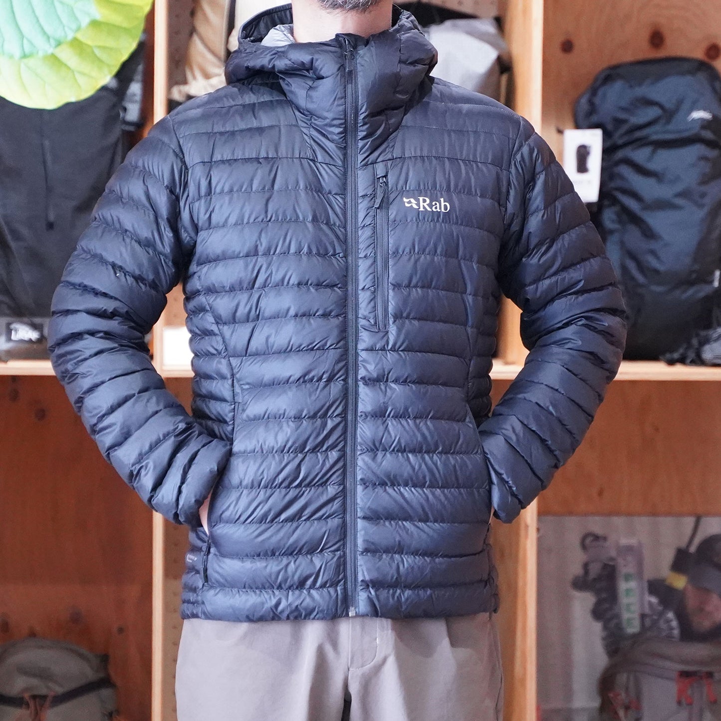 Rab(ラブ) Men's Microlight Alpine Jacket QDB-12