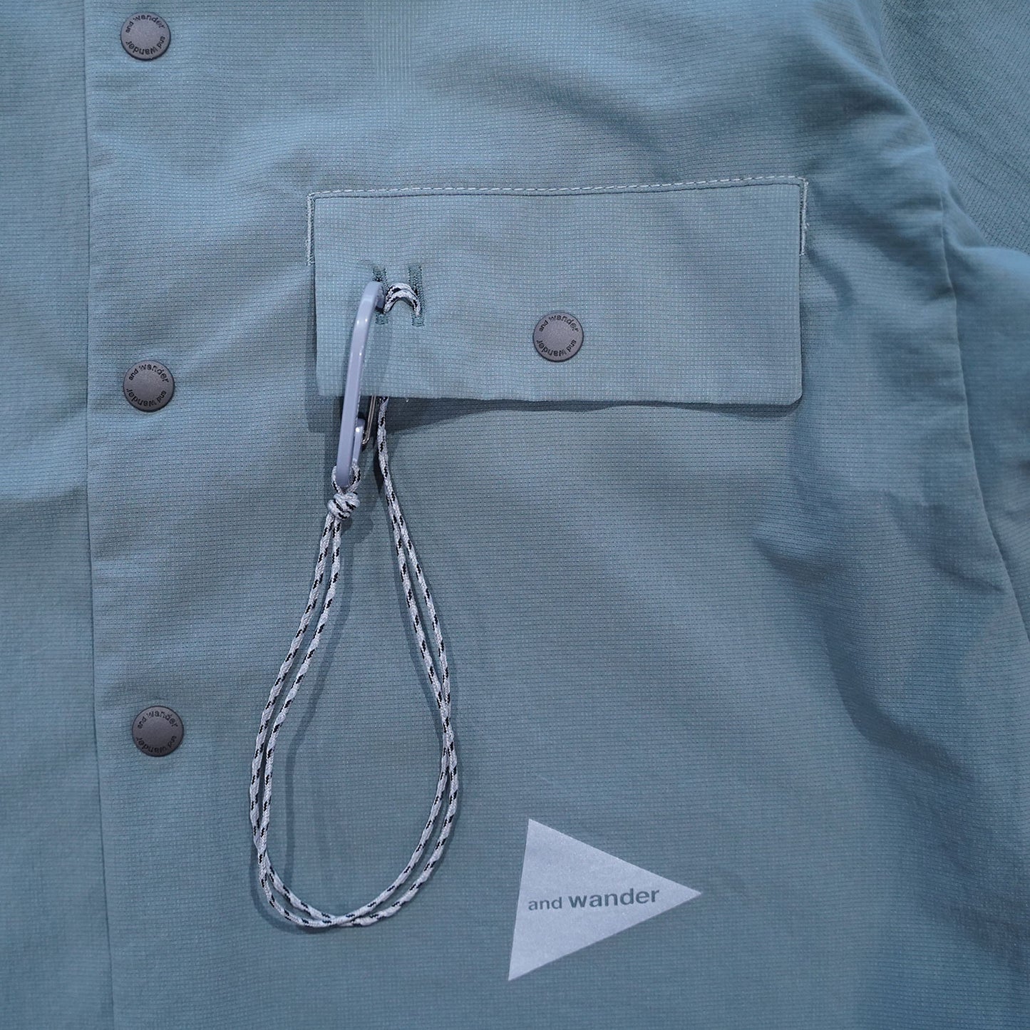 and wander(アンドワンダー) dry breathable SS shirt