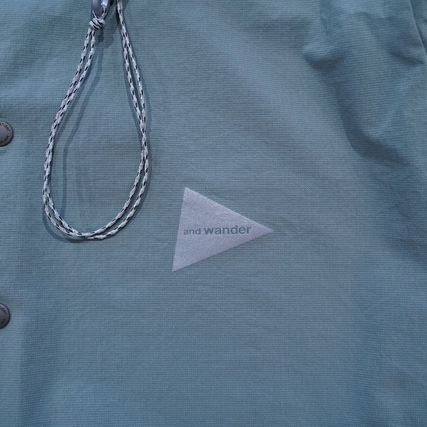 and wander(アンドワンダー) dry breathable SS shirt