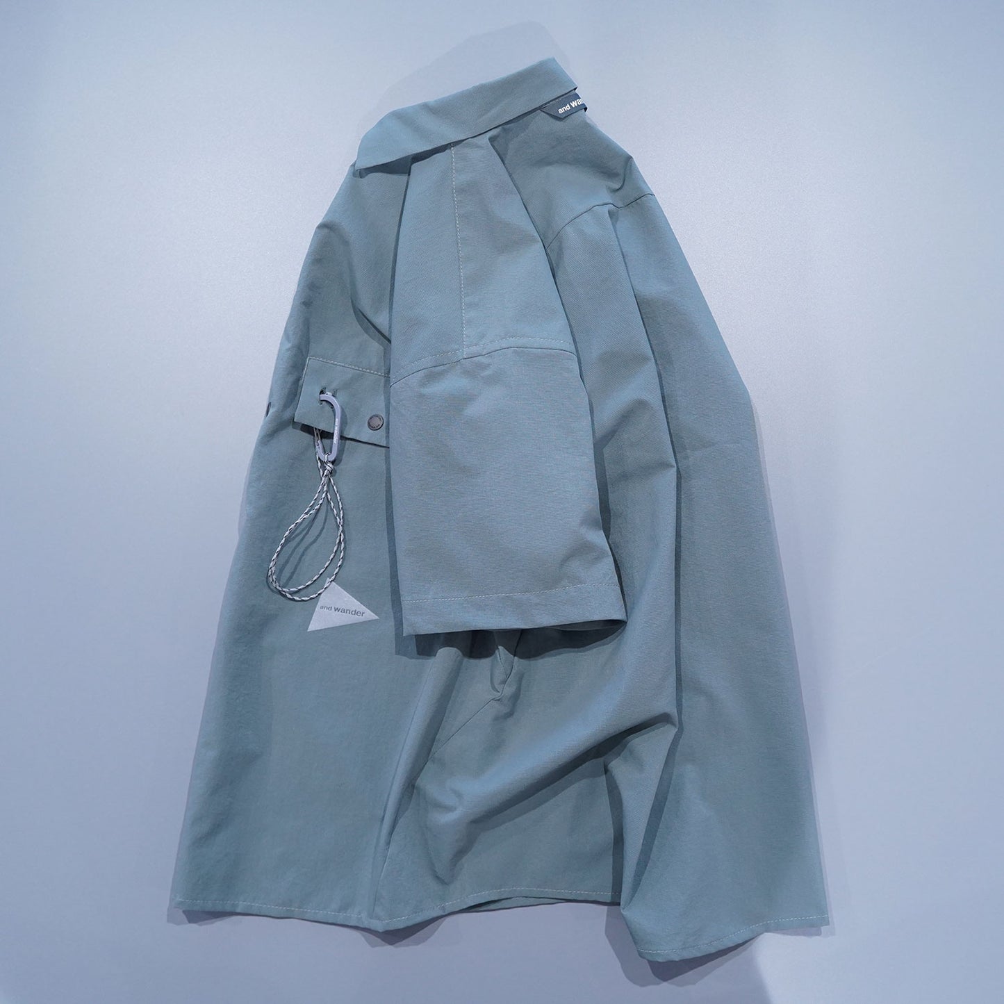 and wander(アンドワンダー) dry breathable SS shirt
