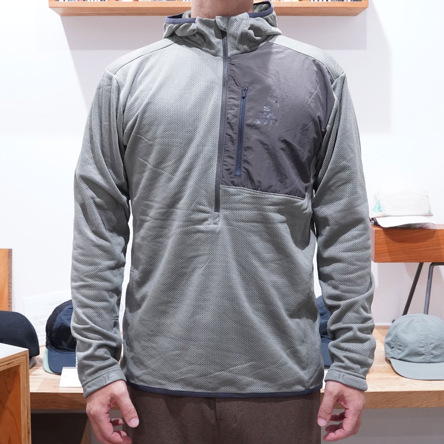 STATIC(スタティック) Adrift Half Zip Hoody 24502