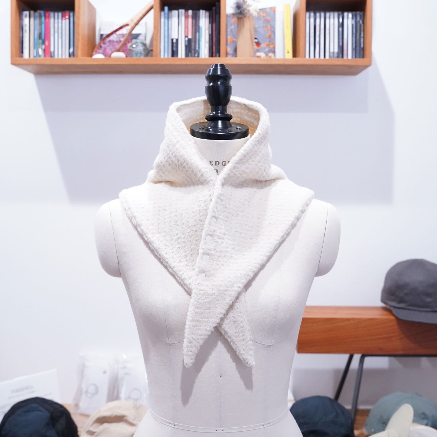 halo commodity(ハロ・コモディティ) Alpha Stole HL-1108