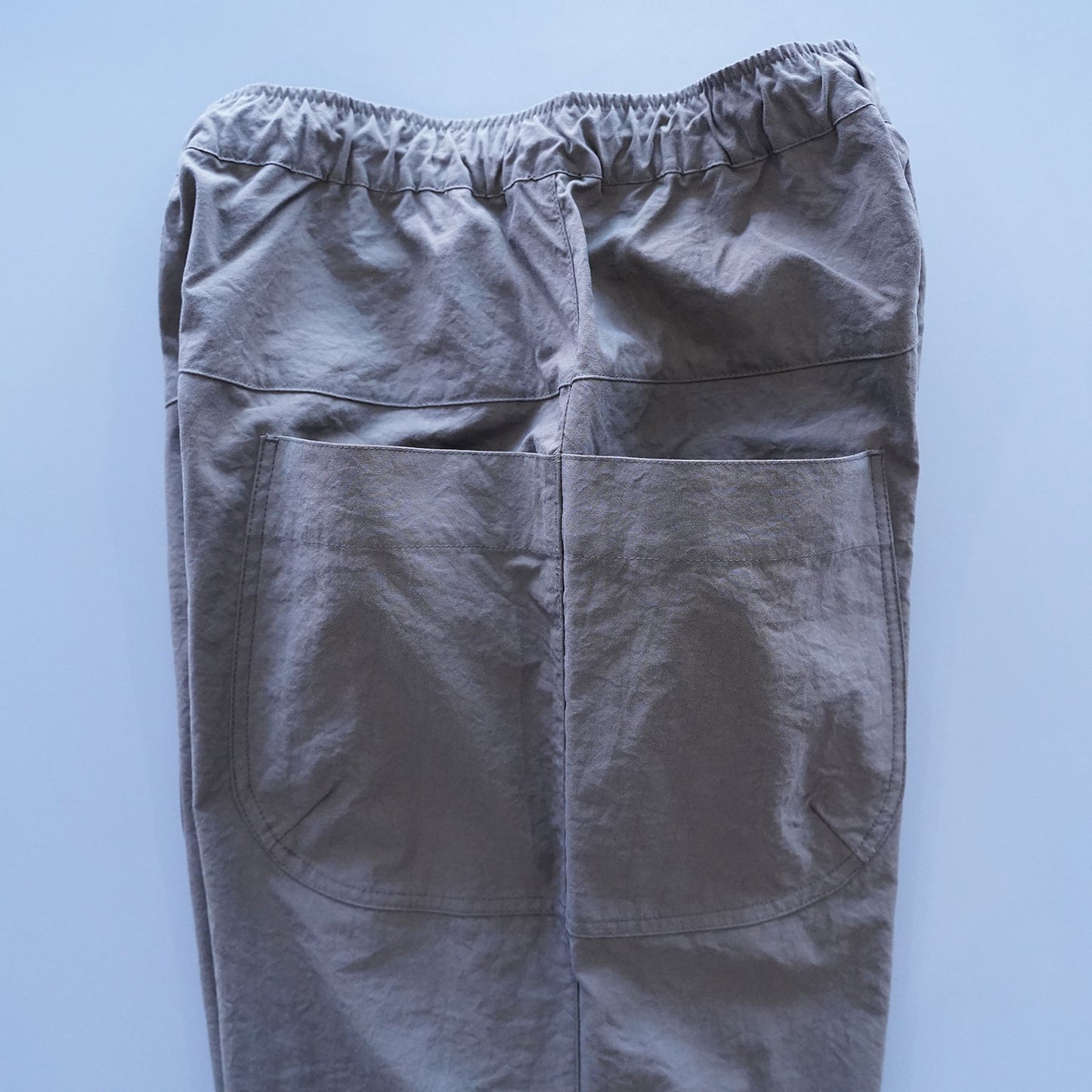 AXESQUIN ELEMENTS(アクシーズクインエレメンツ) ヴィンテージナイロンのカーブパンツ 022040