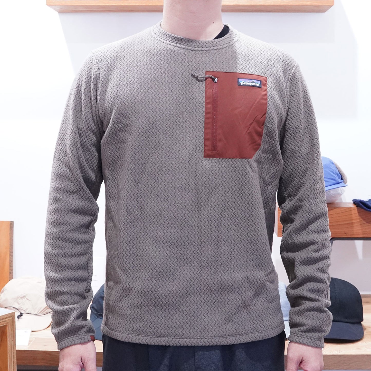 patagonia(パタゴニア) Men's R1 Air Crew 40236